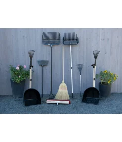 Fourche à copeaux avec renforts latéraux